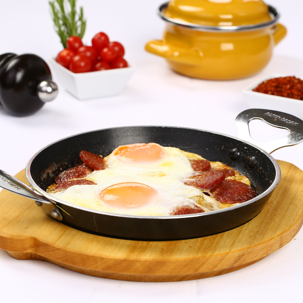 Sucuklu Yumurta